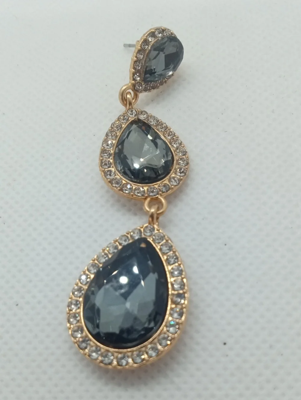 TRIPLE STONE EARRINGS - Picture 4 of 7